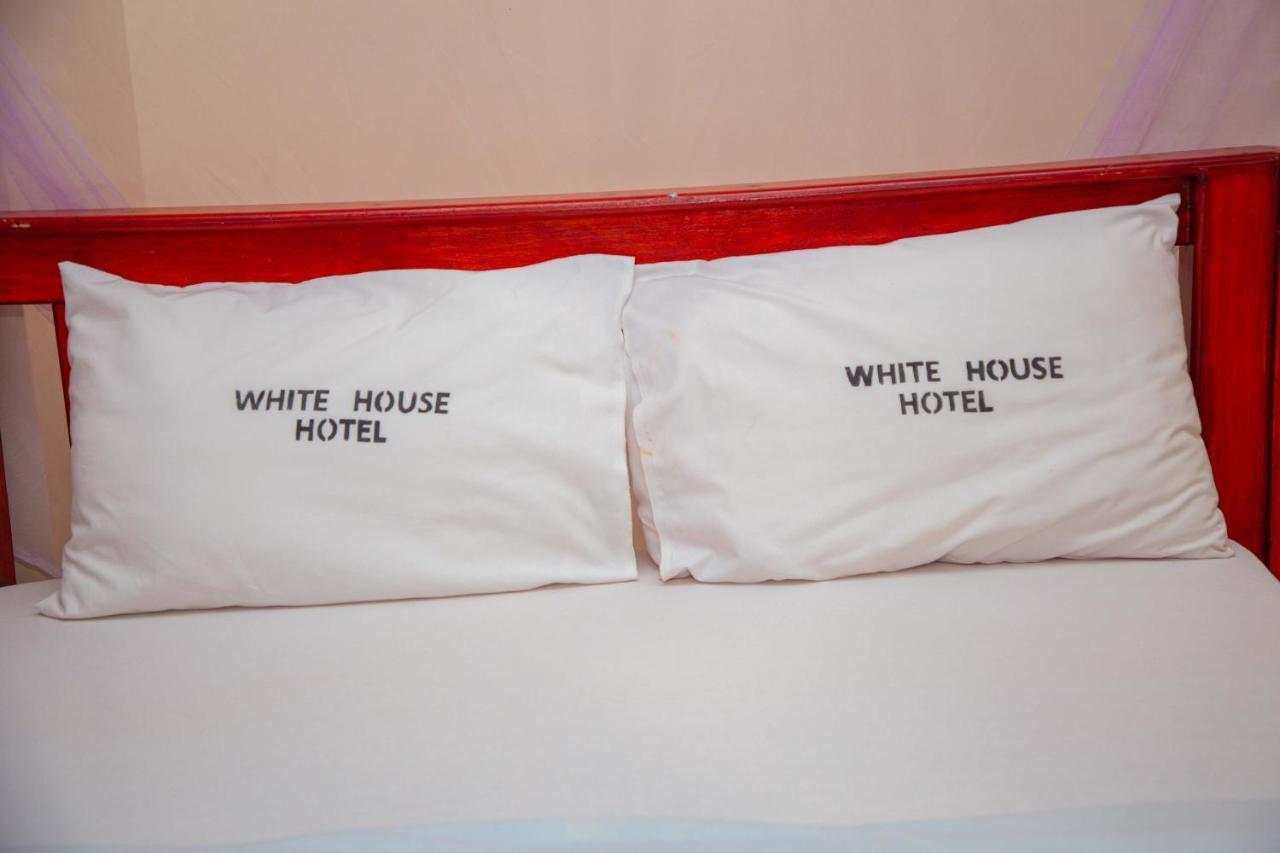 Kilimanjaro White House Hotel Moshi Esterno foto