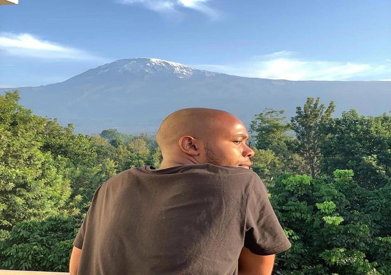 Kilimanjaro White House Hotel Moshi Esterno foto